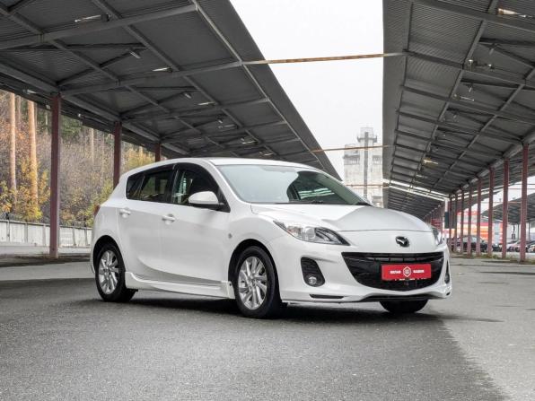 Mazda Axela II Рестайлинг с пробегом 2012 года, цена 1 049 500 рублей, 61567 км, хэтчбек, Автокод Объявления