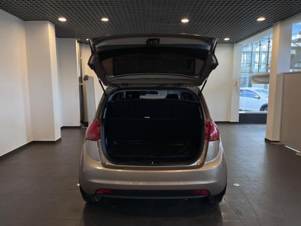Kia Venga I с пробегом 2012 года, цена 557 000 рублей, 181610 км, компактвэн, Автокод Объявления