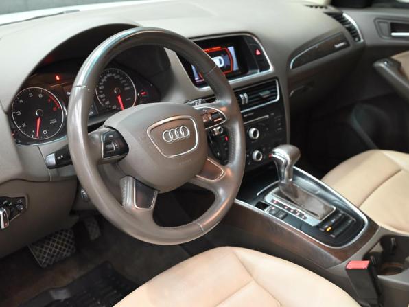 Audi Q5 I (8R) Рестайлинг с пробегом 2014 года, цена 2 190 000 рублей, 168782 км, внедорожник, Автокод Объявления