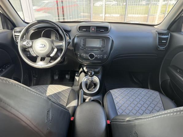 Kia Soul II Рестайлинг с пробегом 2018 года, цена 1 290 000 рублей, 204227 км, хэтчбек, Автокод Объявления