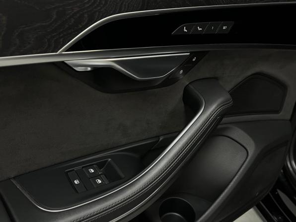 Audi A8 IV (D5) с пробегом 2018 года, цена 4 900 000 рублей, 240952 км, седан, Автокод Объявления