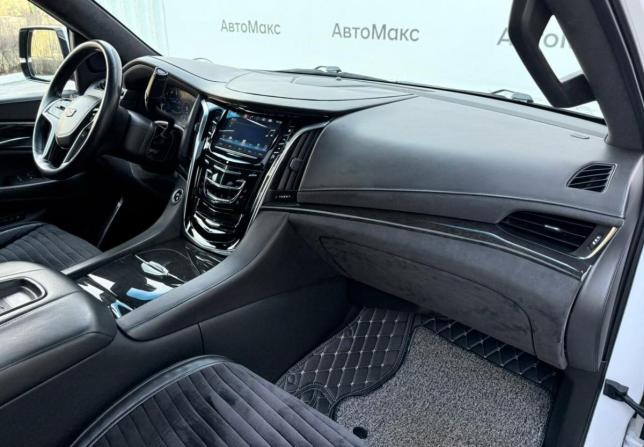 Cadillac Escalade IV с пробегом 2016 года, цена 4 688 000 рублей, 140237 км, внедорожник, Автокод Объявления
