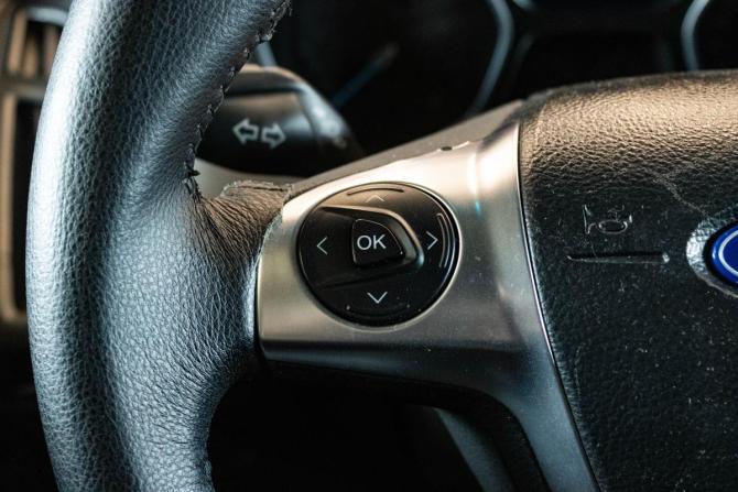 Ford Focus III с пробегом 2013 года, цена 890 000 рублей, 165303 км, хэтчбек, Автокод Объявления