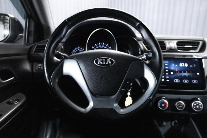 Kia Rio III Рестайлинг с пробегом 2015 года, цена 900 000 рублей, 127200 км, седан, Автокод Объявления