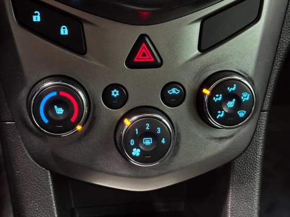Chevrolet Aveo II с пробегом 2015 года, цена 680 000 рублей, 140590 км, седан, Автокод Объявления