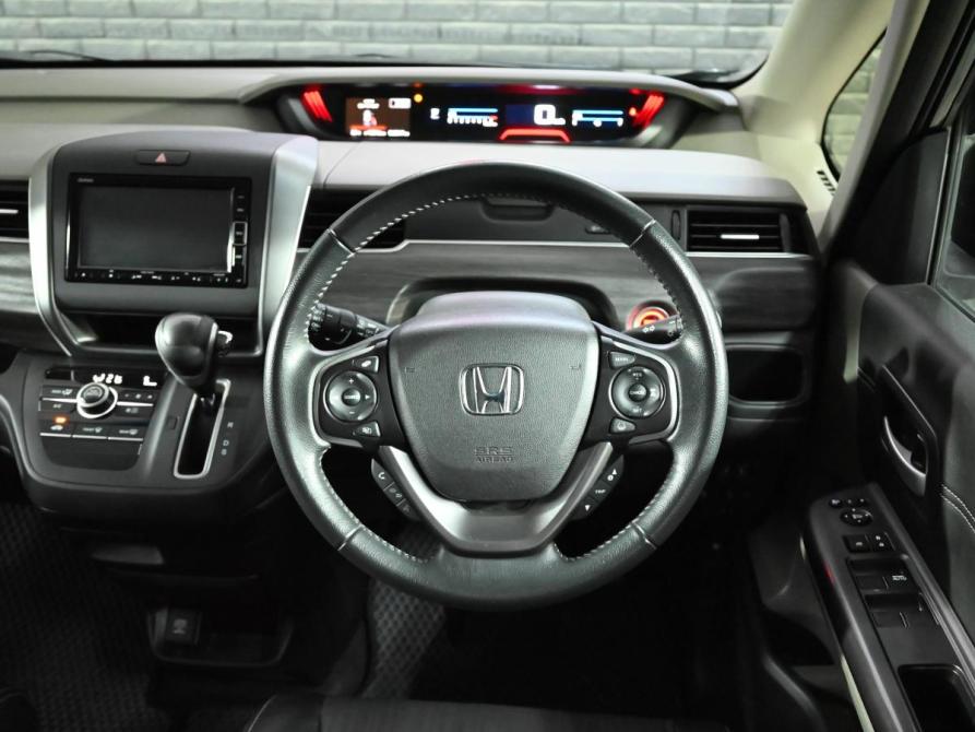 Honda Freed II Екатеринбург  - изображение 11