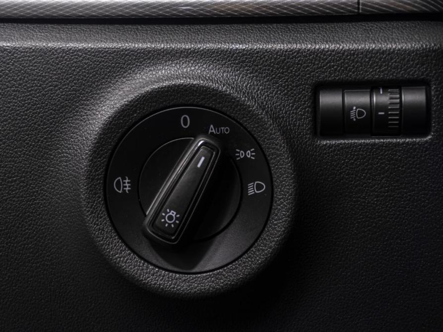 Volkswagen Polo VI Москва  - изображение 17