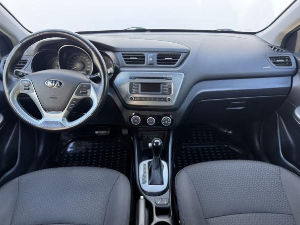 Kia Rio III Рестайлинг с пробегом 2017 года, цена 1 250 000 рублей, 95658 км, седан, Автокод Объявления