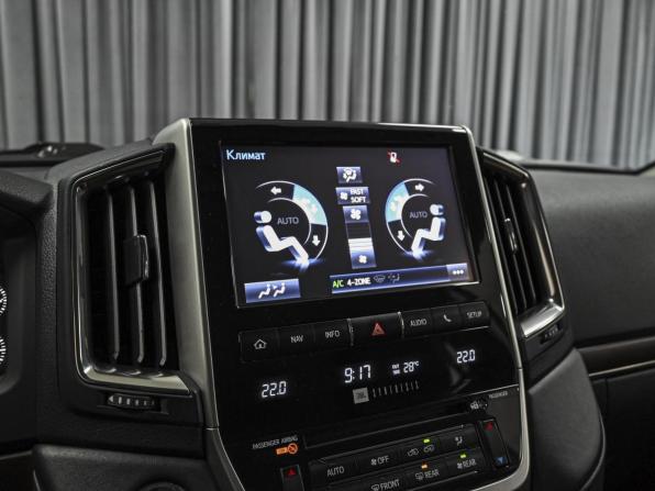Toyota Land Cruiser 200 Series Рестайлинг 2 с пробегом 2016 года, цена 5 542 111 рублей, 221874 км, внедорожник, Автокод Объявления