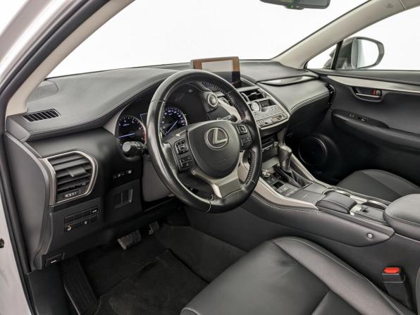 Lexus NX I Рестайлинг с пробегом 2019 года, цена 3 750 000 рублей, 60186 км, внедорожник, Автокод Объявления