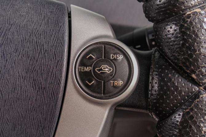 Toyota Prius Alpha I (ZVW40/41) с пробегом 2013 года, цена 1 249 000 рублей, 370000 км, универсал, Автокод Объявления