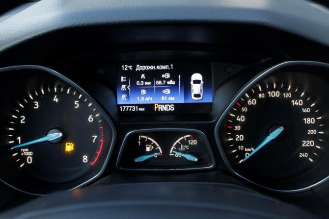 Ford Focus III Рестайлинг с пробегом 2018 года, цена 1 245 000 рублей, 177700 км, седан, Автокод Объявления