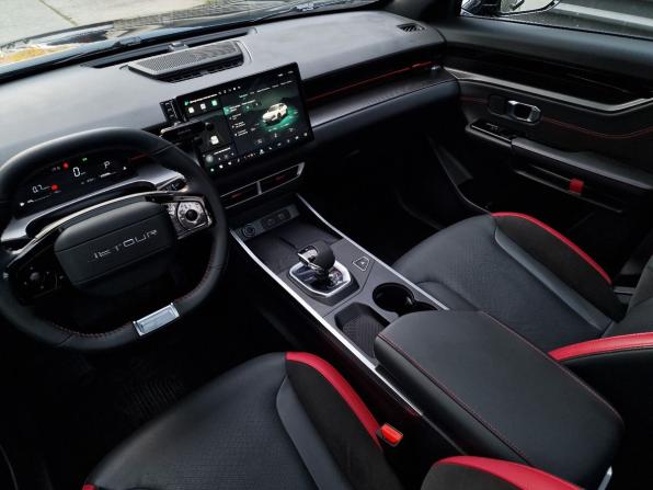 JETOUR DASHING I с пробегом 2025 года, цена 1 990 000 рублей, 18301 км, внедорожник, Автокод Объявления