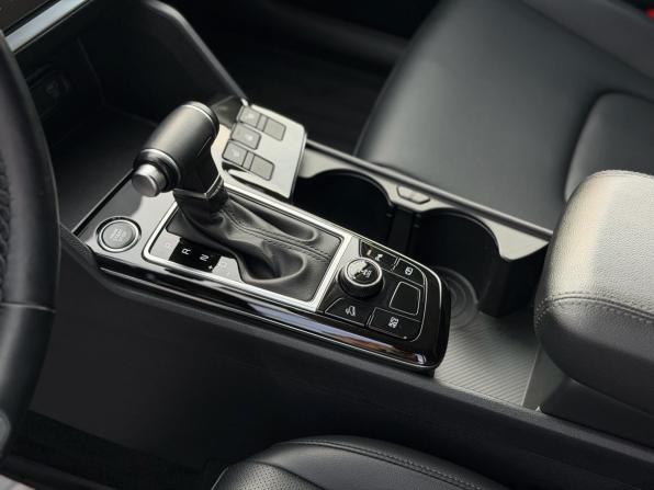 Kia Sportage V с пробегом 2023 года, цена 3 300 000 рублей, 53829 км, внедорожник, Автокод Объявления