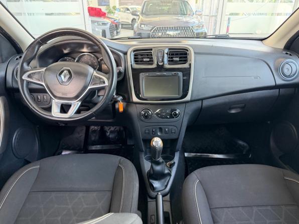 Renault Sandero II Рестайлинг с пробегом 2018 года, цена 940 000 рублей, 176604 км, хэтчбек, Автокод Объявления