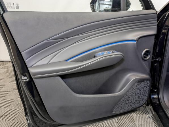 Omoda C7 с пробегом 2025 года, цена 2 950 000 рублей, 1949 км, внедорожник, Автокод Объявления