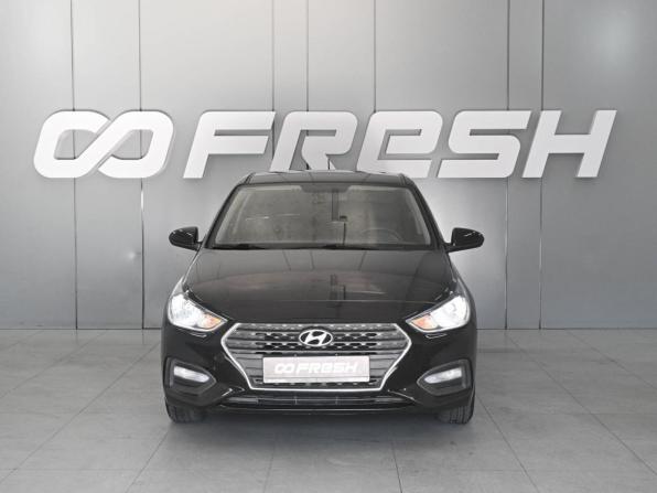 Hyundai Solaris II с пробегом 2018 года, цена 1 529 000 рублей, 115301 км, седан, Автокод Объявления