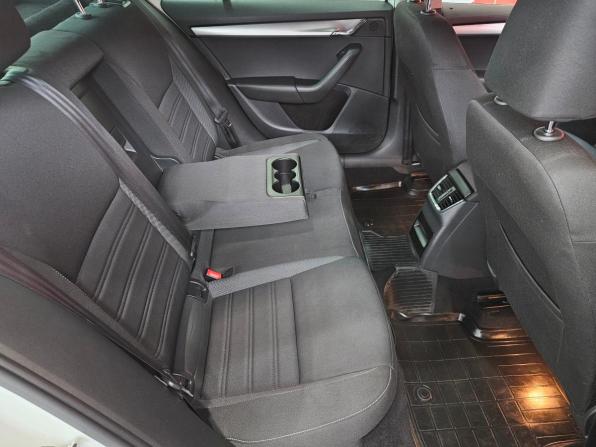 Skoda Octavia III (A7) Рестайлинг с пробегом 2017 года, цена 1 860 000 рублей, 148360 км, лифтбек, Автокод Объявления