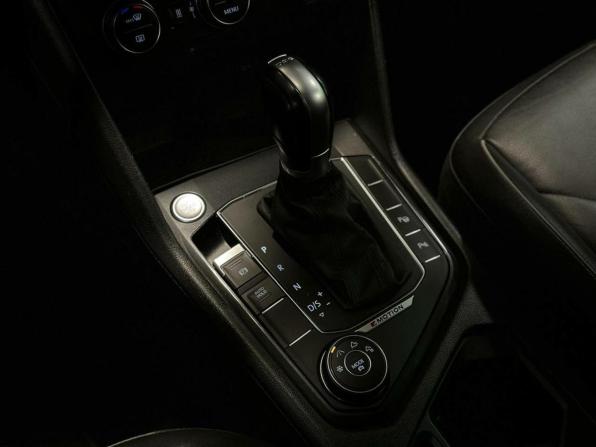 Volkswagen Tiguan II с пробегом 2018 года, цена 2 899 000 рублей, 98523 км, внедорожник, Автокод Объявления