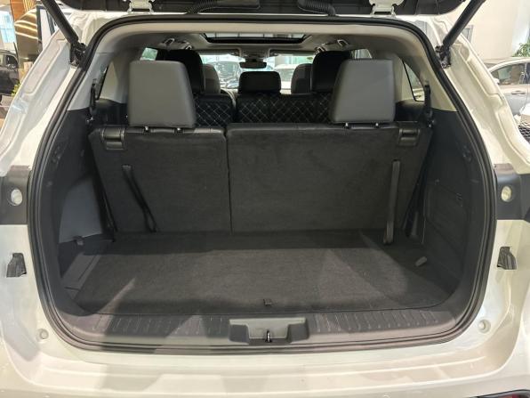 Toyota Highlander IV (XU70) с пробегом 2025 года, цена 4 955 000 рублей, 8601 км, внедорожник, Автокод Объявления