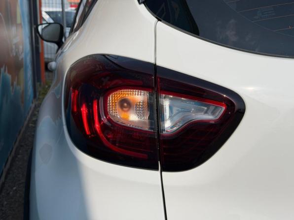 Renault Kaptur I Рестайлинг с пробегом 2021 года, цена 1 350 000 рублей, 56400 км, внедорожник, Автокод Объявления