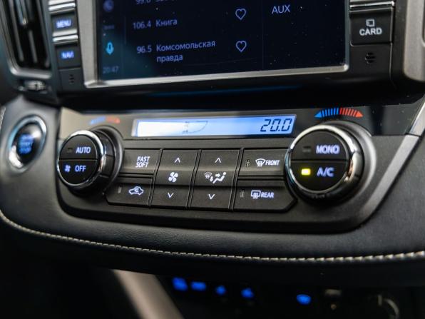 Toyota RAV4 IV (XA40) Рестайлинг с пробегом 2019 года, цена 1 948 000 рублей, 291021 км, внедорожник, Автокод Объявления