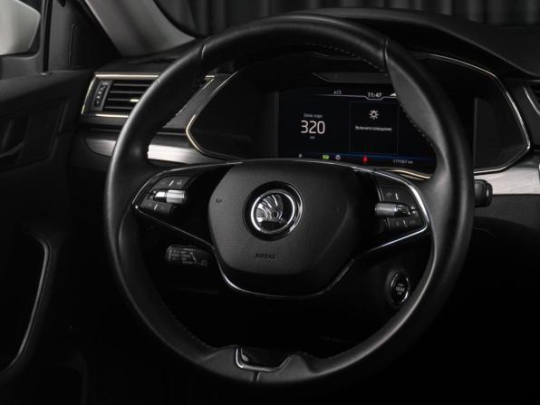Skoda Superb III с пробегом 2015 года, цена 1 599 000 рублей, 177587 км, лифтбек, Автокод Объявления