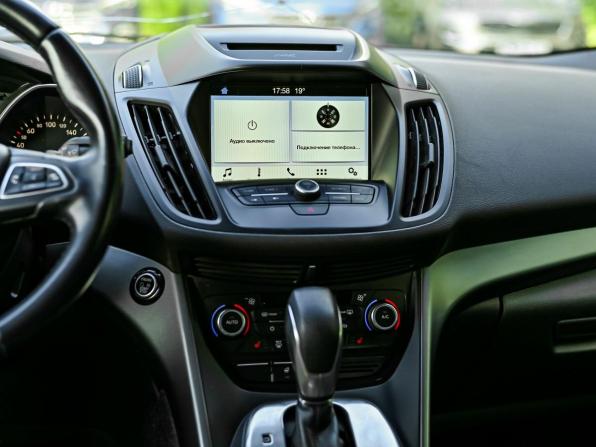 Ford Kuga II Рестайлинг с пробегом 2018 года, цена 1 730 000 рублей, 157342 км, внедорожник, Автокод Объявления