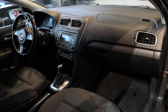 Volkswagen Polo V с пробегом 2013 года, цена 799 000 рублей, 204322 км, седан, Автокод Объявления