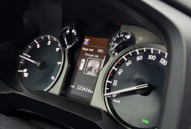 Toyota Land Cruiser Prado 150 Series Рестайлинг 2 с пробегом 2019 года, цена 4 480 000 рублей, 223424 км, внедорожник, Автокод Объявления