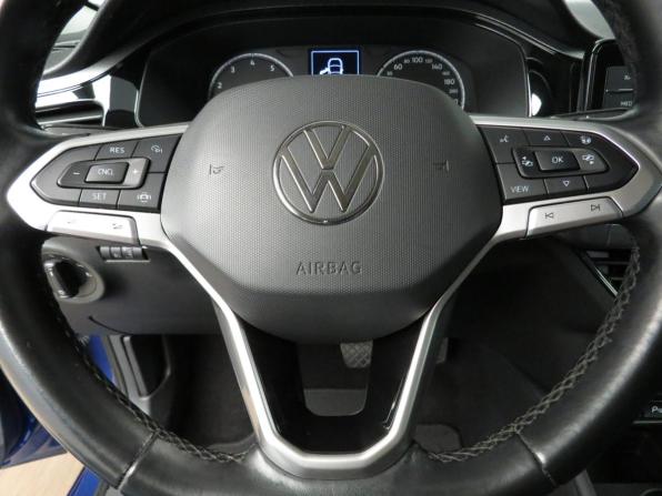 Volkswagen Polo VI с пробегом 2021 года, цена 1 450 000 рублей, 129911 км, лифтбек, Автокод Объявления