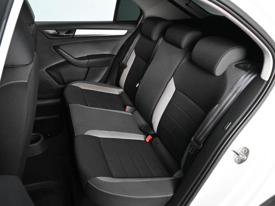 Skoda Rapid I Рестайлинг Ростов-на-Дону  - изображение 9