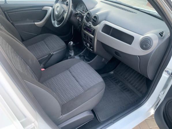 Renault Logan I Рестайлинг с пробегом 2011 года, цена 369 900 рублей, 240834 км, седан, Автокод Объявления