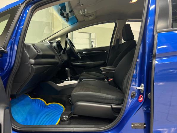 Honda Fit III с пробегом 2015 года, цена 1 050 000 рублей, 117588 км, хэтчбек, Автокод Объявления