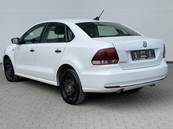 Volkswagen Polo V Рестайлинг с пробегом 2019 года, цена 498 000 рублей, 451673 км, седан, Автокод Объявления