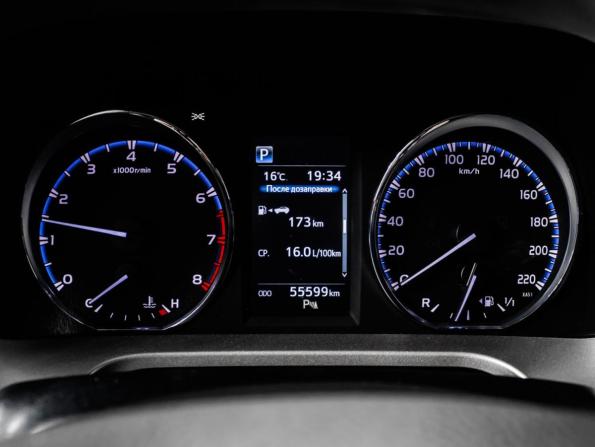 Toyota RAV4 IV (XA40) Рестайлинг с пробегом 2017 года, цена 2 529 000 рублей, 55592 км, внедорожник, Автокод Объявления