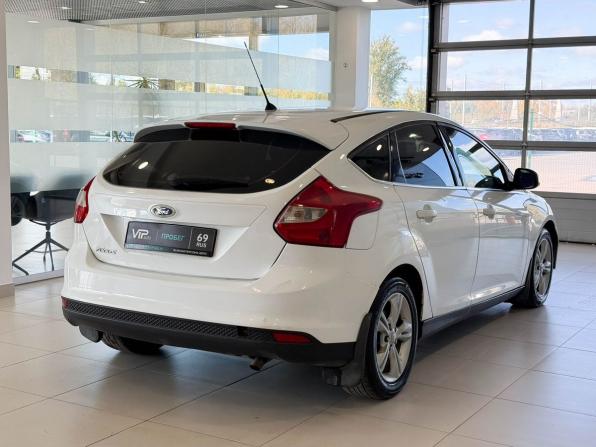 Ford Focus III с пробегом 2013 года, цена 675 000 рублей, 242194 км, хэтчбек, Автокод Объявления