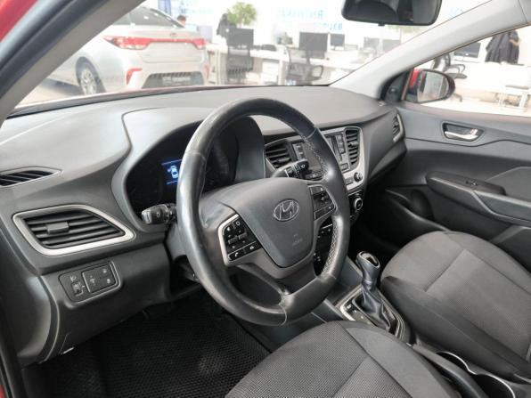 Hyundai Solaris II с пробегом 2017 года, цена 1 150 000 рублей, 161455 км, седан, Автокод Объявления