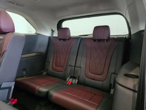Hongqi HS7 II с пробегом 2025 года, цена 4 750 000 рублей, 8402 км, внедорожник, Автокод Объявления