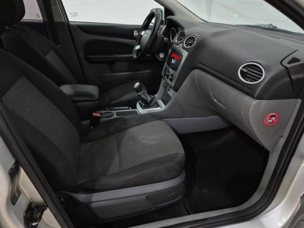 Ford Focus II Рестайлинг с пробегом 2011 года, цена 395 000 рублей, 250499 км, седан, Автокод Объявления