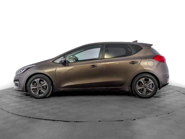 Kia Ceed II Рестайлинг с пробегом 2017 года, цена 1 185 000 рублей, 177682 км, хэтчбек, Автокод Объявления