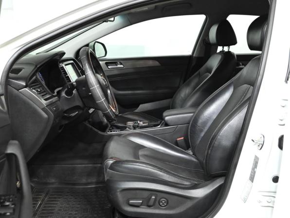 Hyundai Sonata VII (LF) Рестайлинг с пробегом 2018 года, цена 1 550 000 рублей, 95217 км, седан, Автокод Объявления
