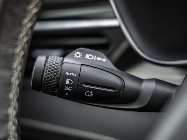 Geely Atlas Pro с пробегом 2021 года, цена 1 878 000 рублей, 38799 км, внедорожник, Автокод Объявления