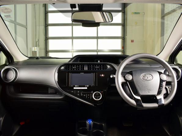 Toyota Aqua I Рестайлинг 2 с пробегом 2018 года, цена 1 310 995 рублей, 65167 км, хэтчбек, Автокод Объявления