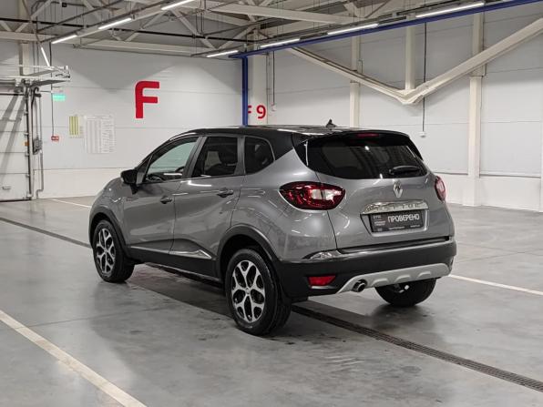 Renault Kaptur I Рестайлинг с пробегом 2020 года, цена 1 494 000 рублей, 138285 км, внедорожник, Автокод Объявления
