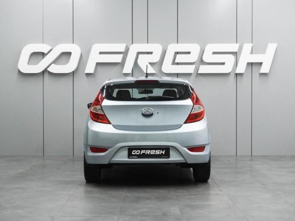 Hyundai Solaris I с пробегом 2012 года, цена 799 000 рублей, 169278 км, хэтчбек, Автокод Объявления
