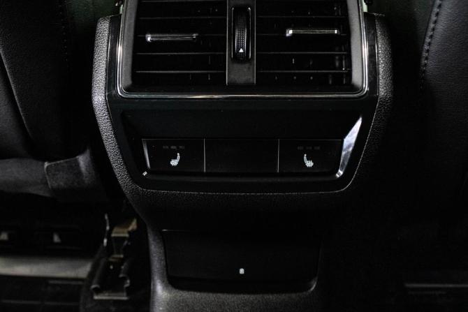 Skoda Karoq I с пробегом 2020 года, цена 2 149 000 рублей, 180679 км, внедорожник, Автокод Объявления