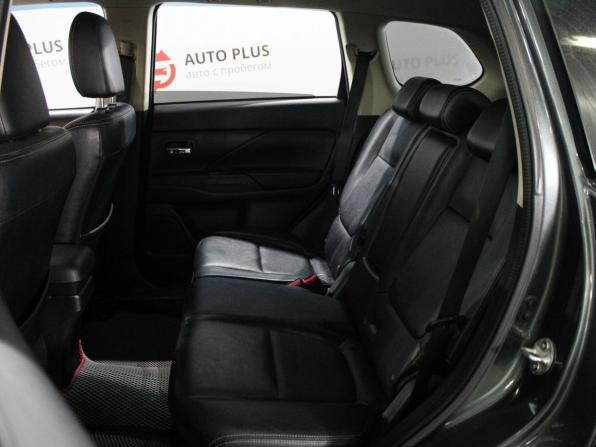Mitsubishi Outlander III Рестайлинг 2 с пробегом 2015 года, цена 1 879 000 рублей, 109724 км, внедорожник, Автокод Объявления
