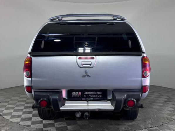 Mitsubishi L200 IV с пробегом 2011 года, цена 1 450 000 рублей, 220693 км, пикап, Автокод Объявления