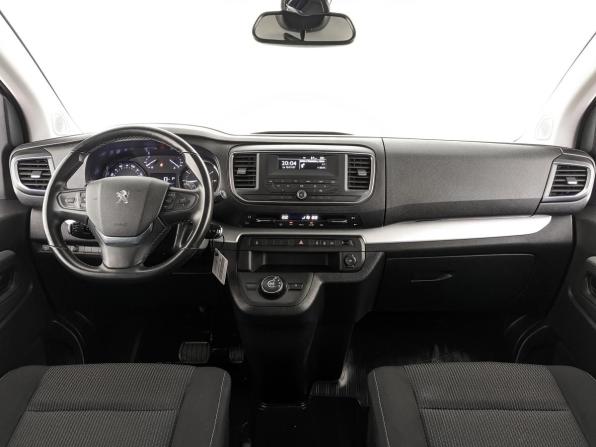 Peugeot Traveller I с пробегом 2019 года, цена 2 500 000 рублей, 150484 км, минивэн, Автокод Объявления
